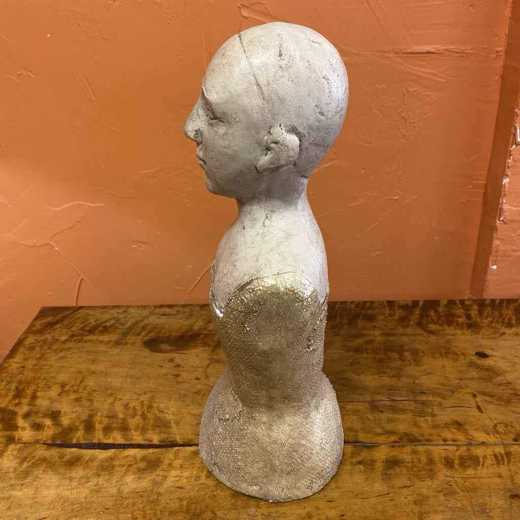 Eyeless Person Bust 2