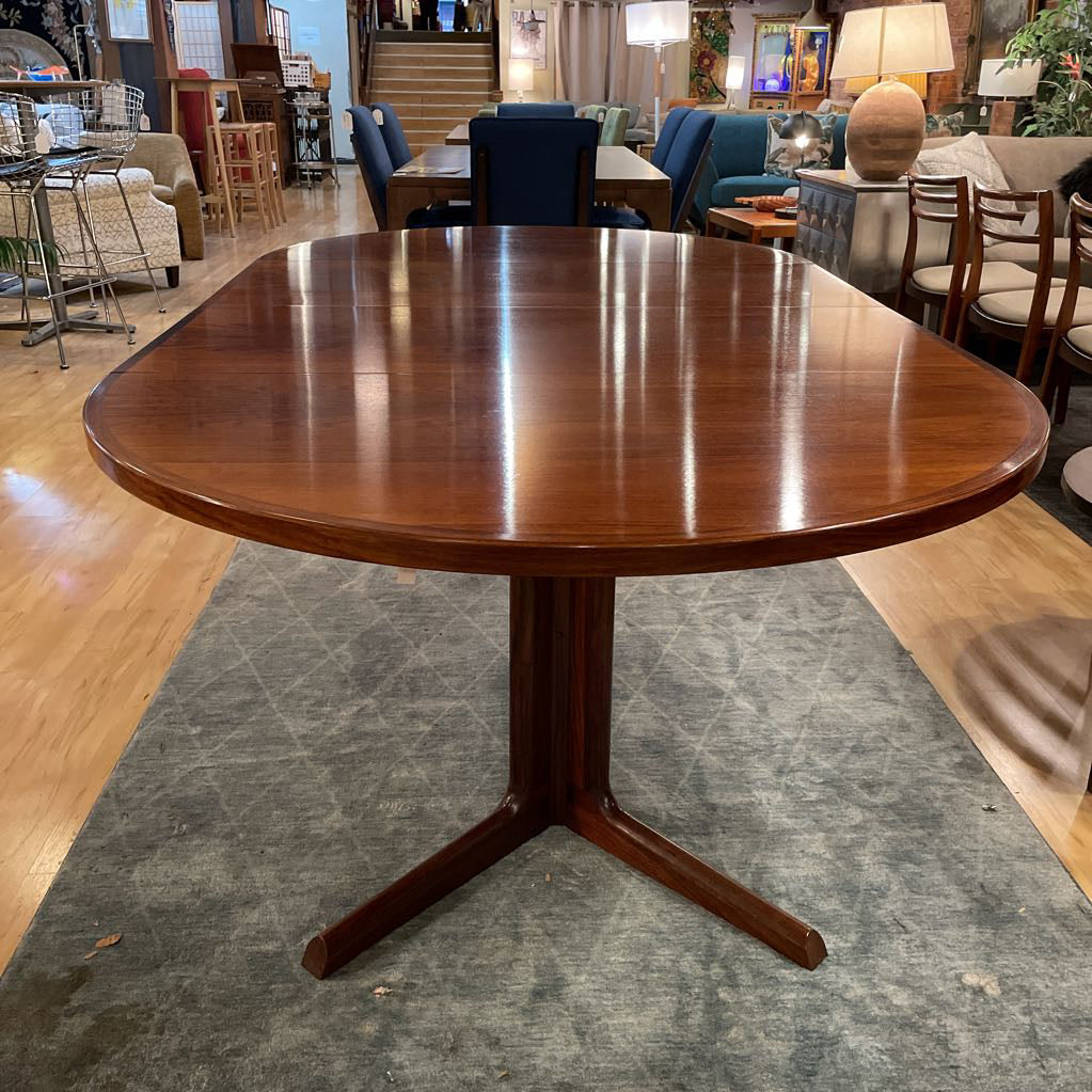 Niels Moller for Gudme Mobelfabrik Danish Dining Table w/ 8 Chairs C DINING TABLES