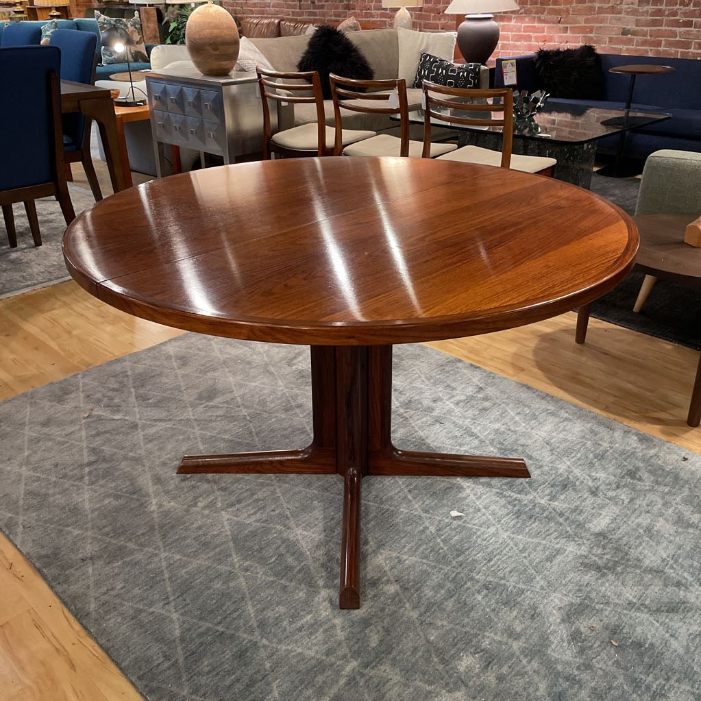 Niels Moller for Gudme Mobelfabrik Danish Dining Table w/ 8 Chairs C DINING TABLES