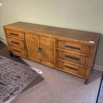 Traditional Wood Buffet C CABINETS