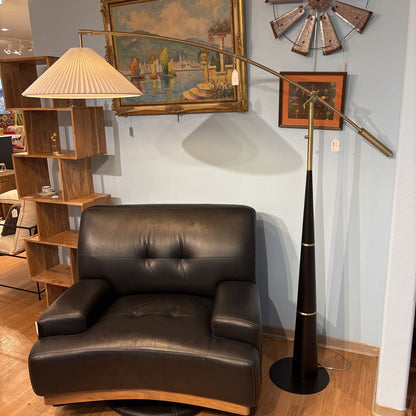 Black and Brass Arc Floor Lamp LAMPS