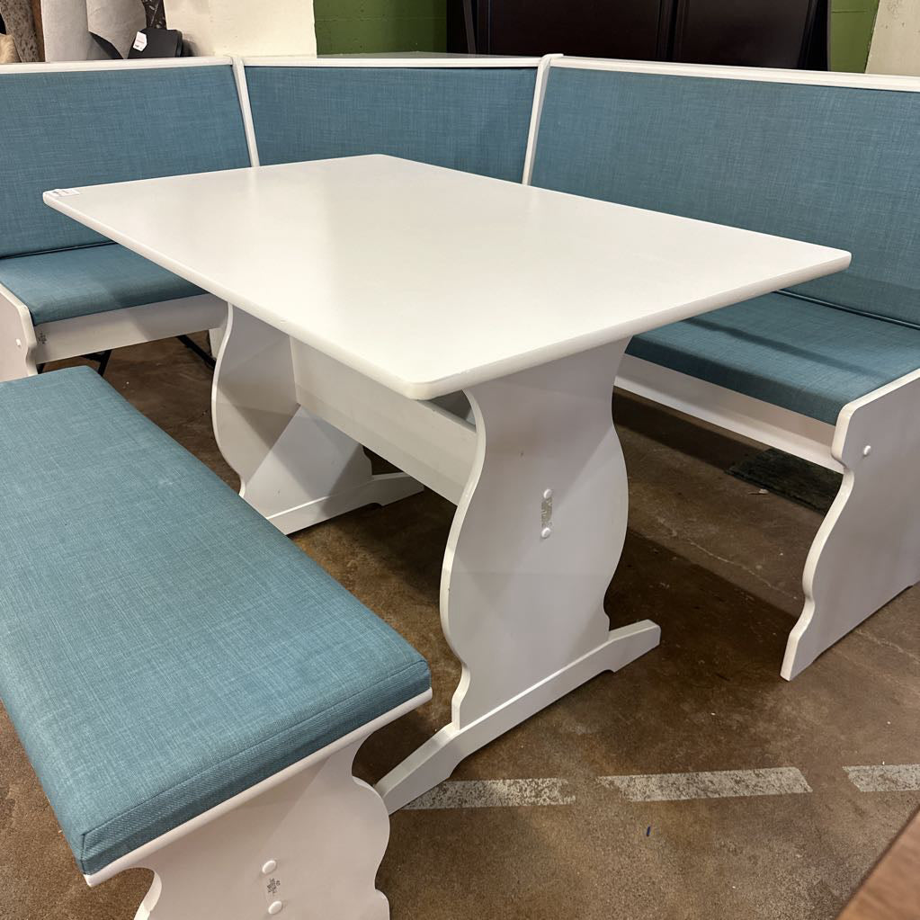 Cute Breakfast Nook