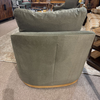 Puelo Forest Swivel Chair U ACCENT CHAIRS