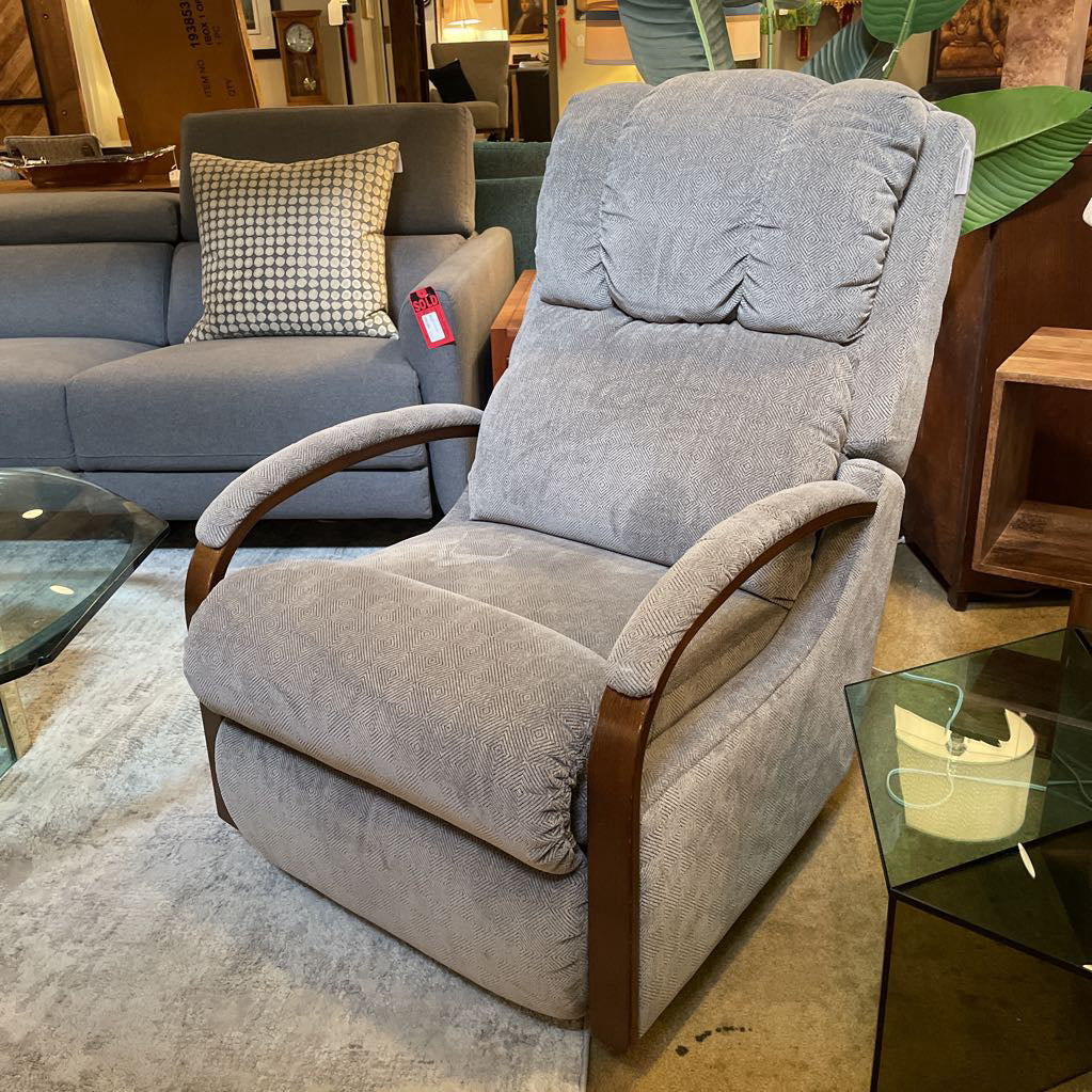Grey Fabric La-Z-Boy Recliner Chair w/Curved Wood Arms U ACCENT CHAIRS
