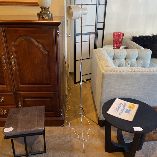 Vintage White Head Tripod Studio Floor Lamp LAMPS