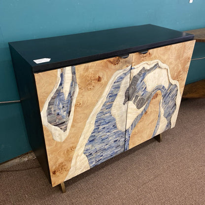 Dakoda Cabinet