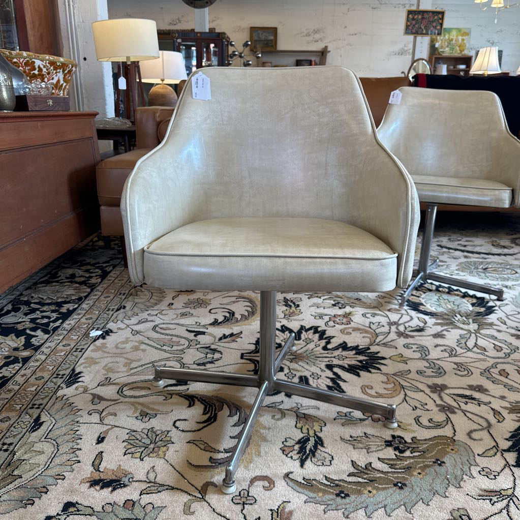 Retro Chair C DINING CHAIRS