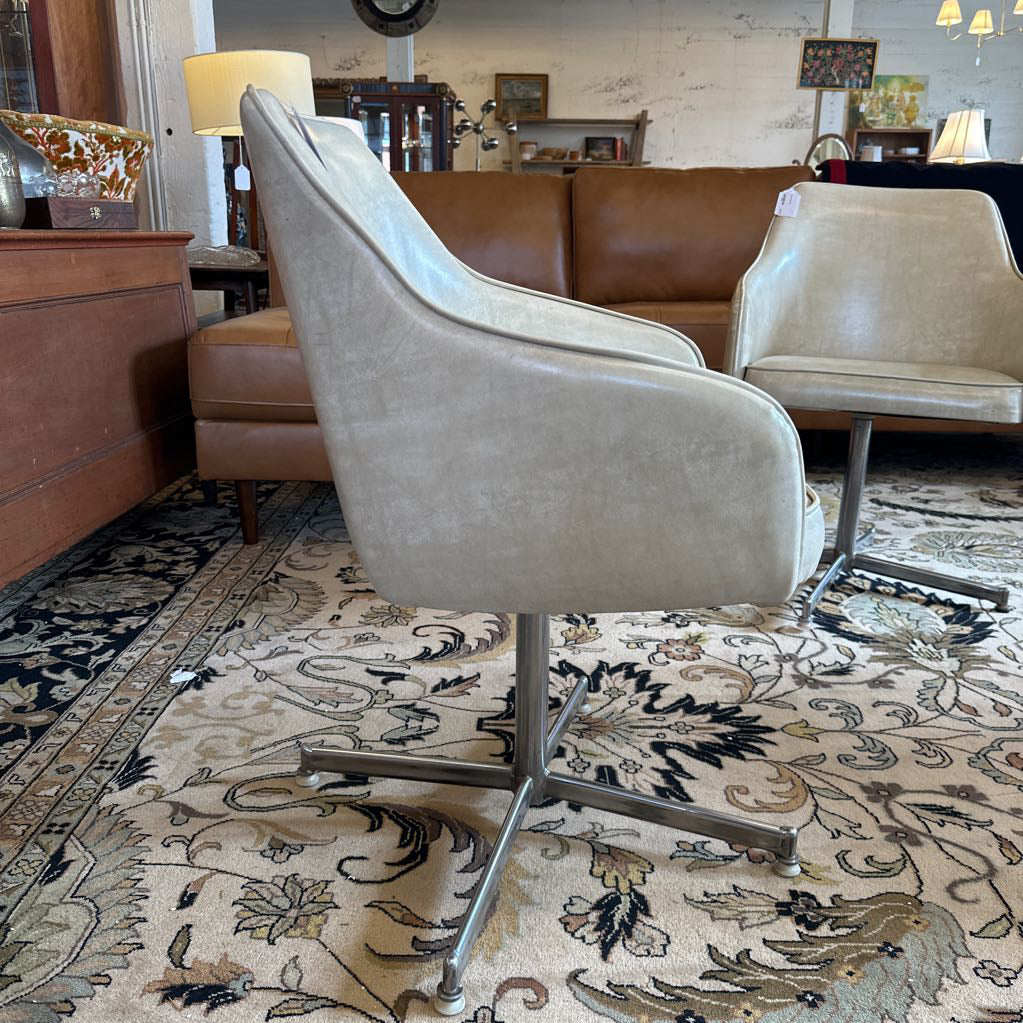 Retro Chair C DINING CHAIRS