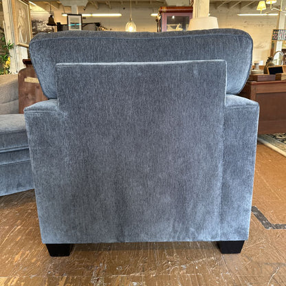 Biltwell Grey Chenille Accent Chair And Ottoman U ACCENT CHAIRS