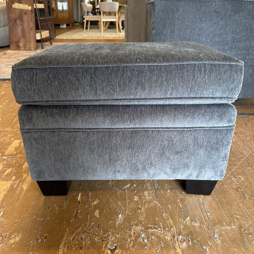 Biltwell Grey Chenille Accent Chair And Ottoman U ACCENT CHAIRS