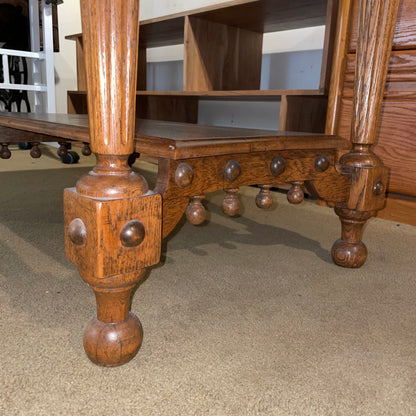 Turned Leg Oak Art & Crafts Style Square End Table C SIDE TABLES