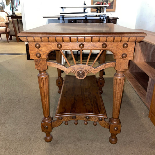 Turned Leg Oak Art & Crafts Style Square End Table C SIDE TABLES