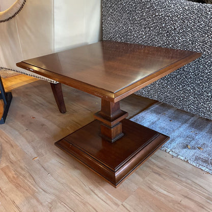 Mahogany Finish Square Traditional Style End Table C SIDE TABLES