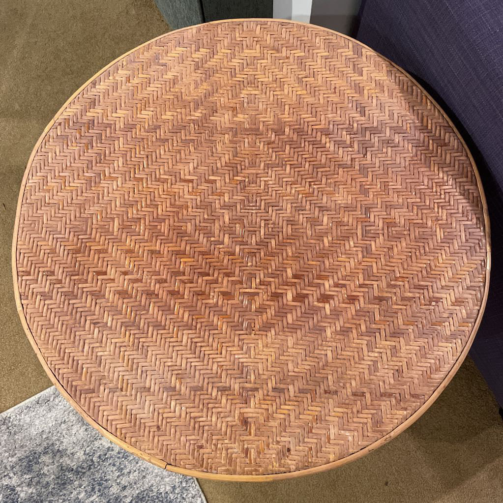 Woven Top Round End Table C SIDE TABLES
