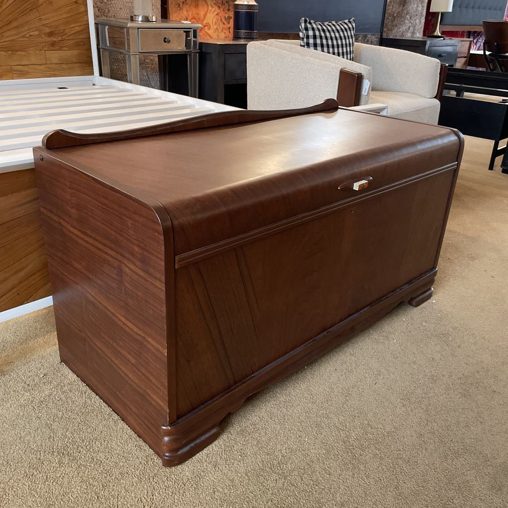 Walnut Deco Waterfall Chest C TRUNKS