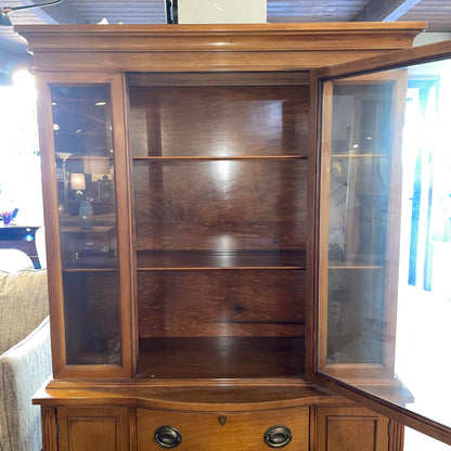 Warm Wood American Traditional China Cabinet
