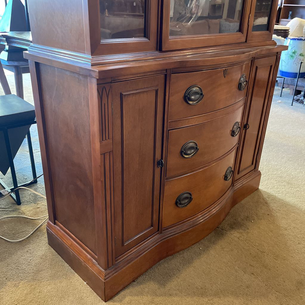 Warm Wood American Traditional China Cabinet