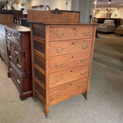 Vintage Oak 5 Drawer Dresser w Trim Detail *Key At Desk* C HIGHBOYS
