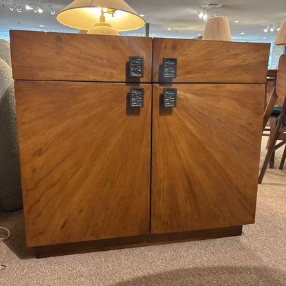 Severne Cabinet C CABINETS