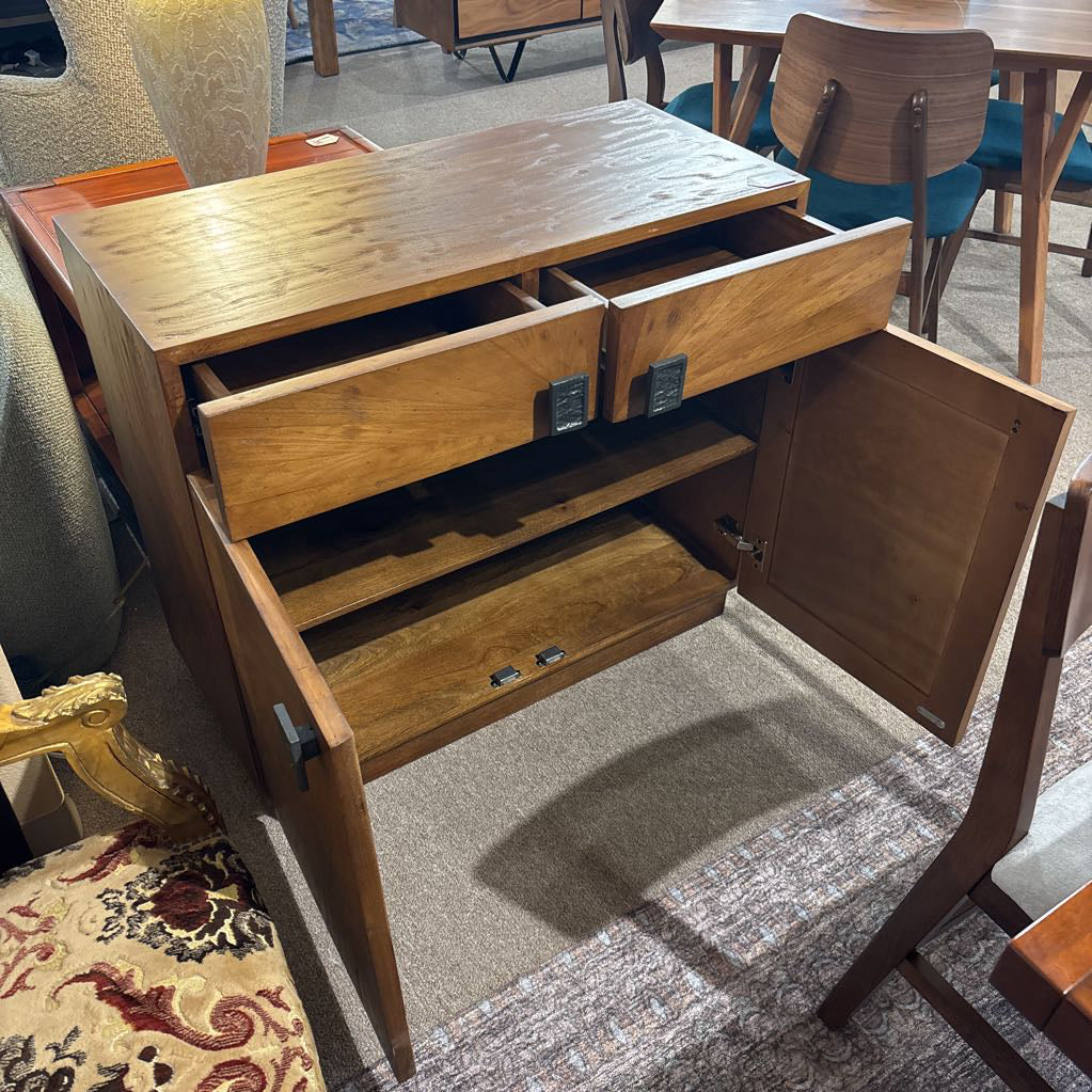 Severne Cabinet C CABINETS