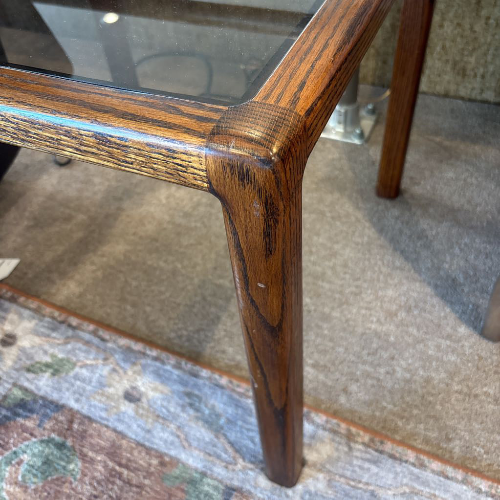 Traditional Side Table w/Smoked Glass Top C SIDE TABLES
