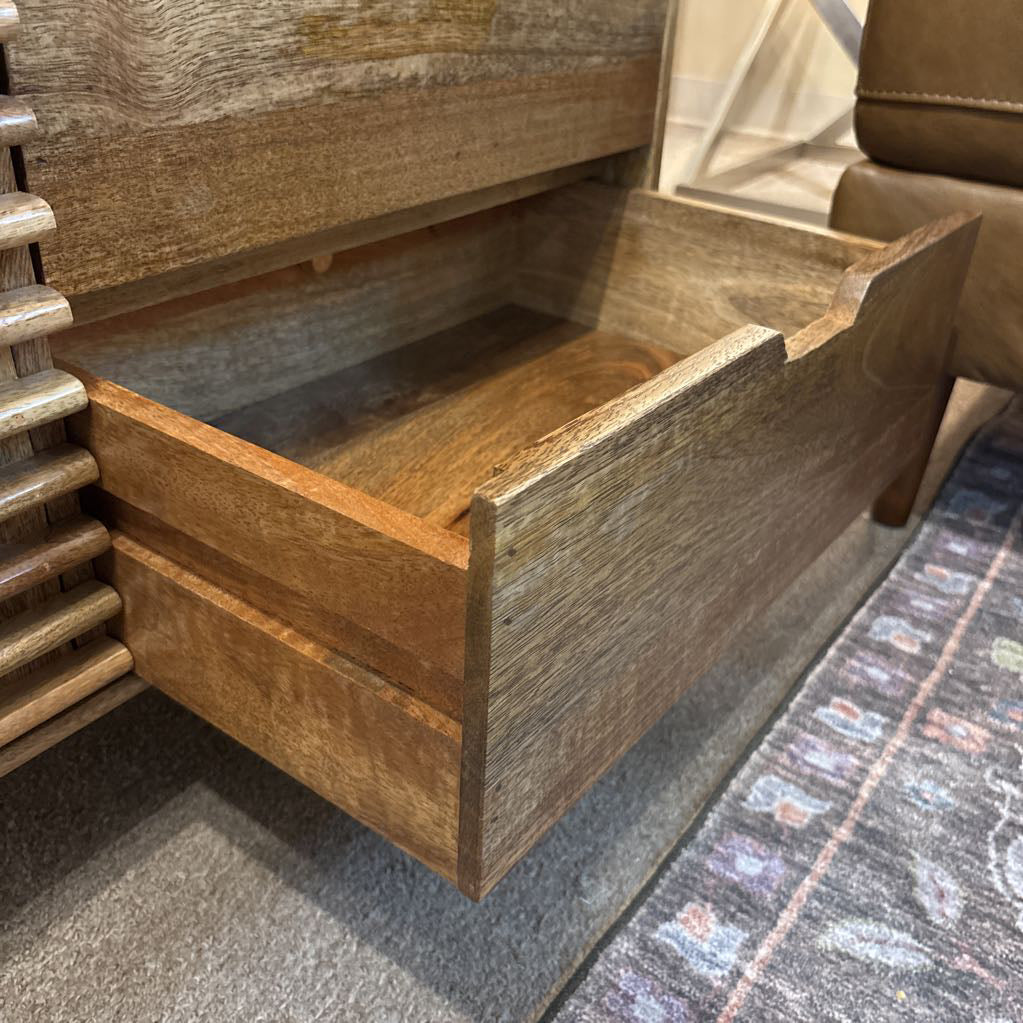 Birger 4 Drawer 1 Door Chest C CABINETS