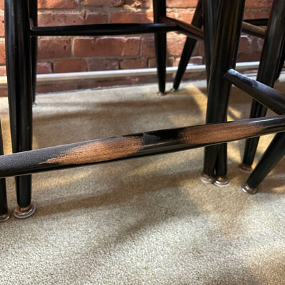 Black Spindle Back w/ Warm Seat Dining Chairs SET of 5