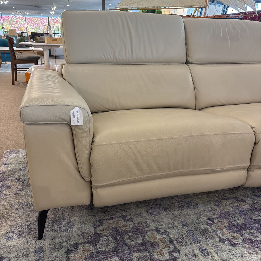 Kasala Top-grain Leather Power Reclining Sectional w/ Chaise