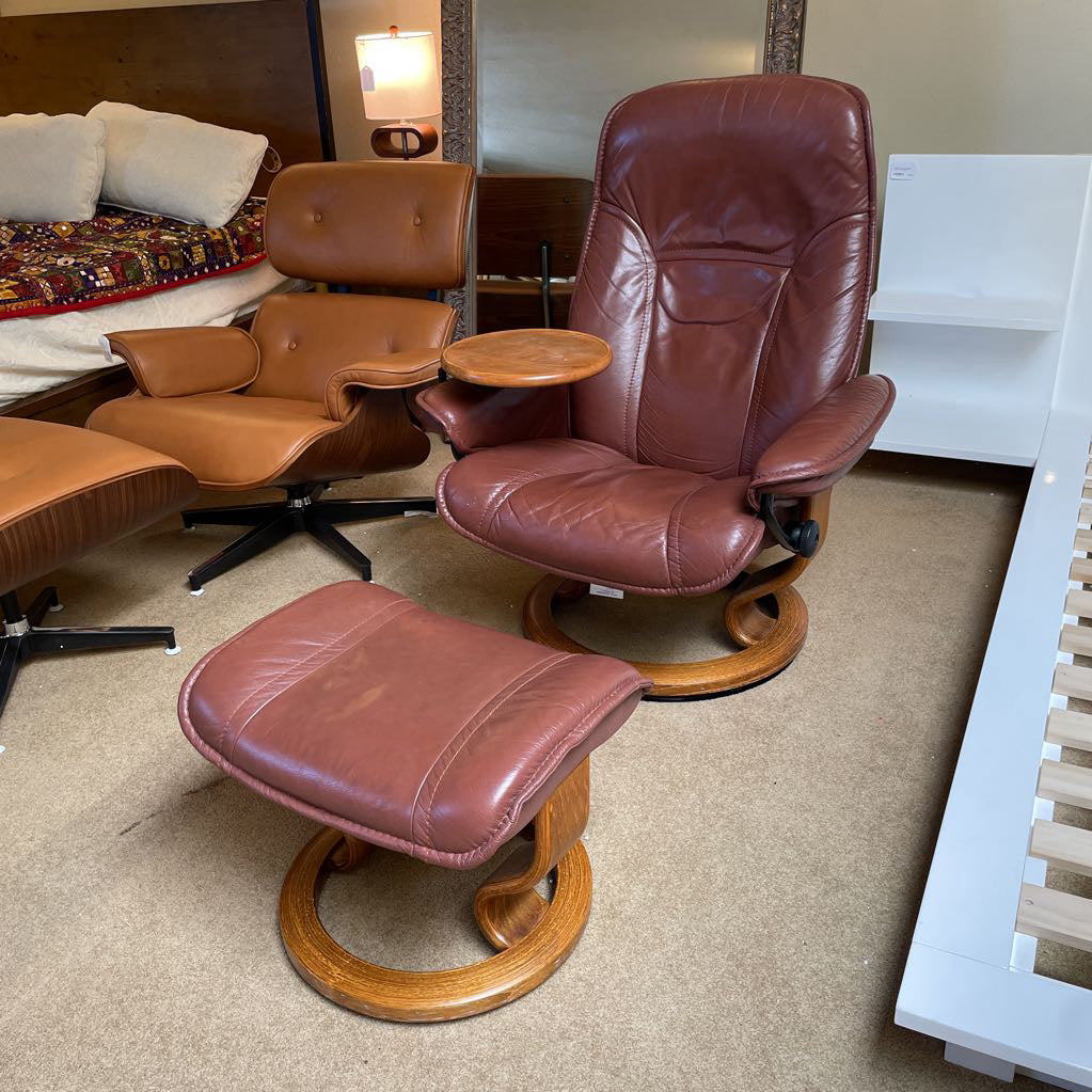 Ekornes Stressless Burgundy Leather Chair + Ottoman U ACCENT CHAIRS