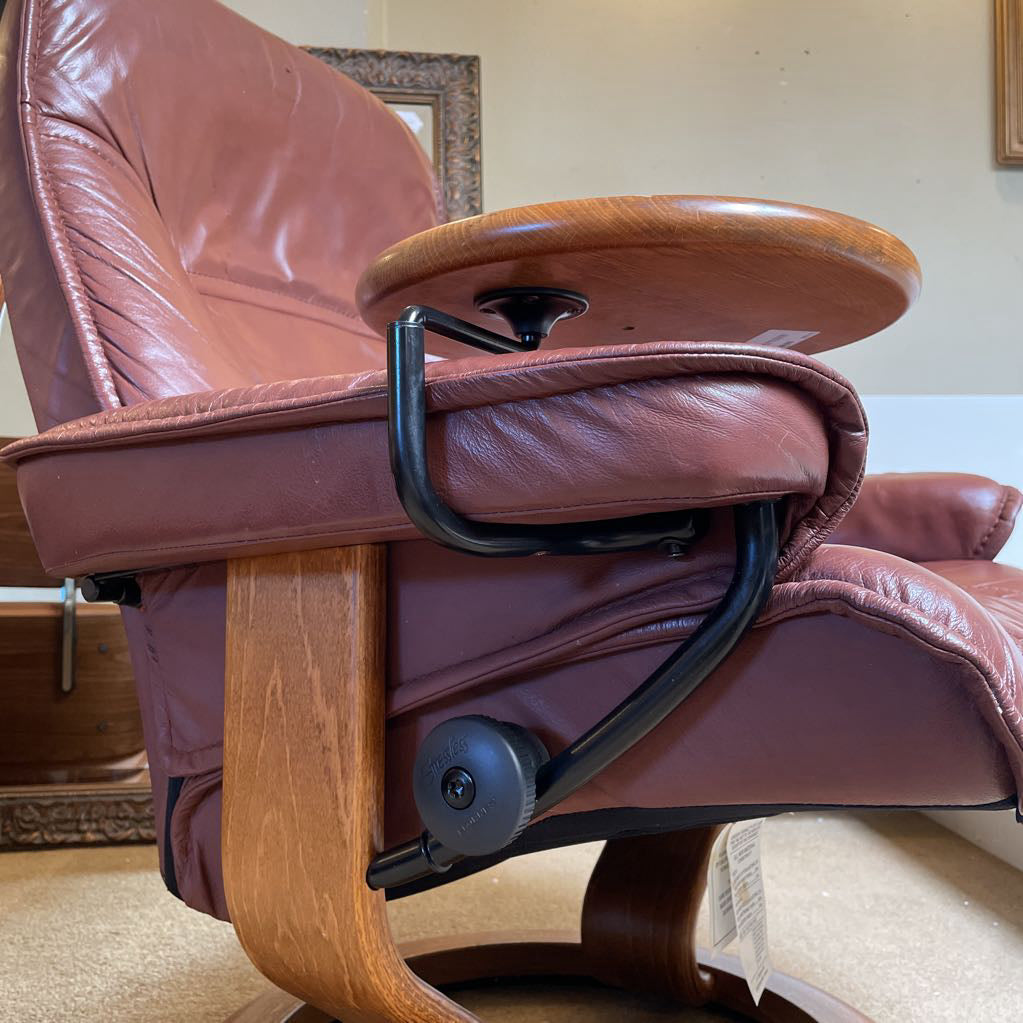 Ekornes Stressless Burgundy Leather Chair + Ottoman U ACCENT CHAIRS