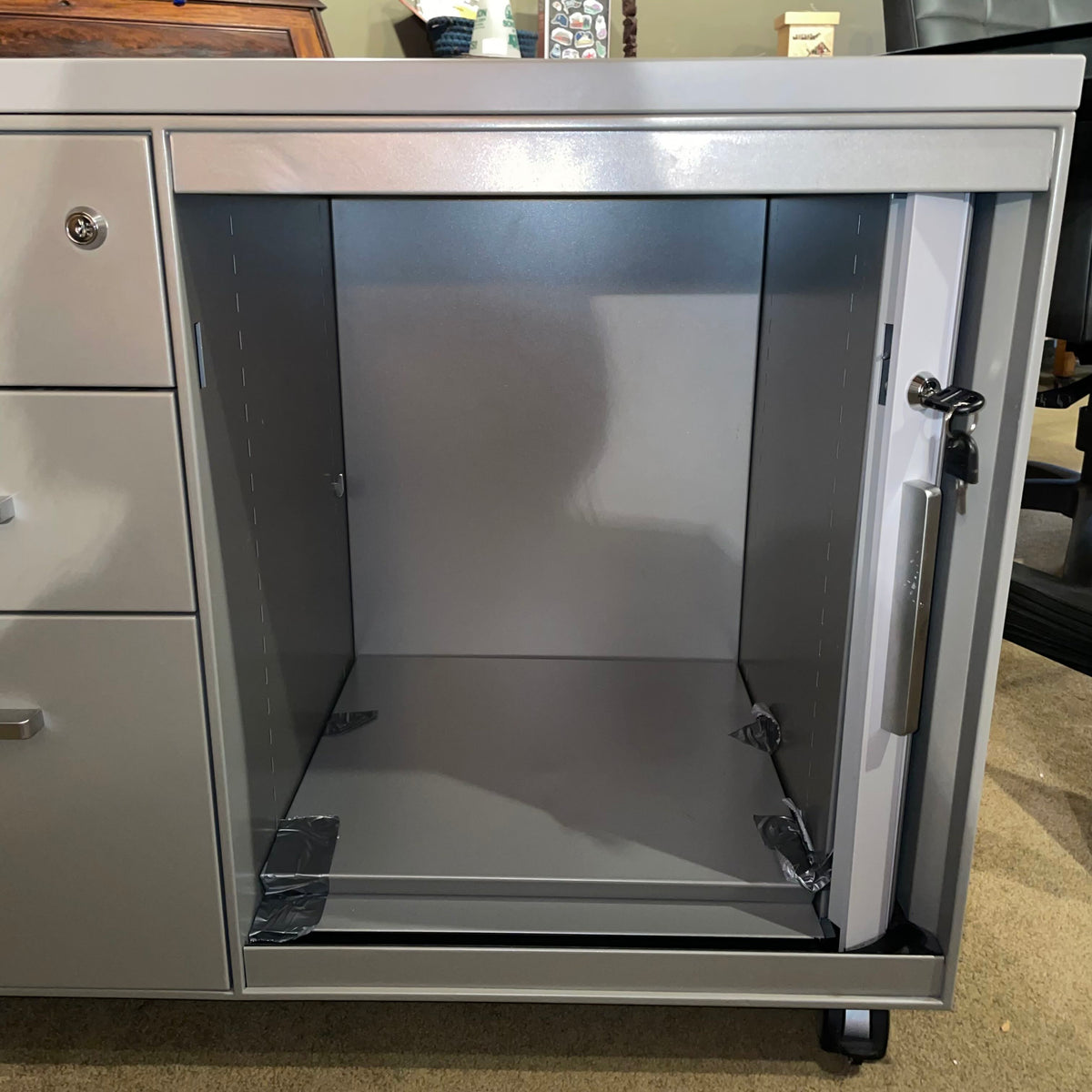 Metal Mobile Storage Unit