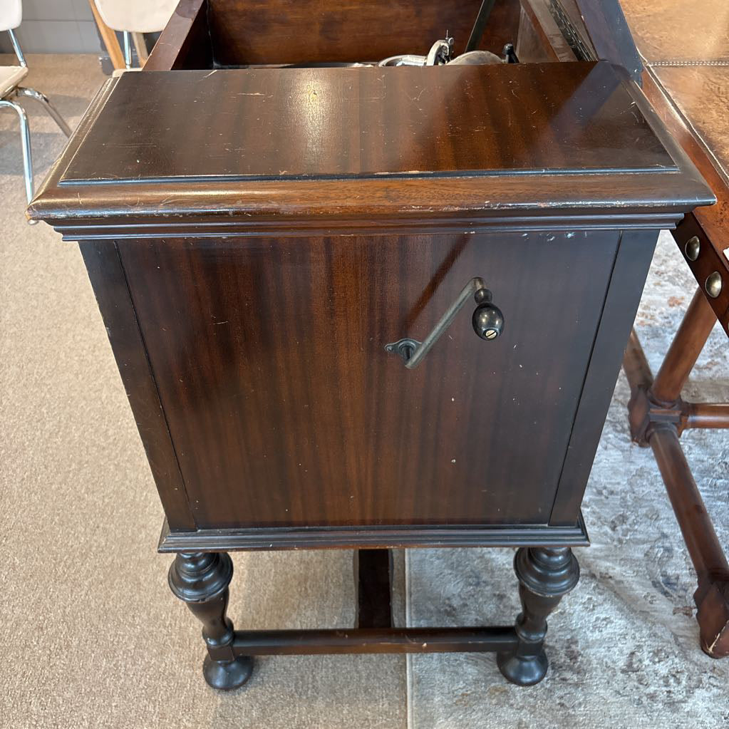 Antique Victor Victrola "Granada" Flat-top Console Phonograph (AS IS) UNIQUE FINDS
