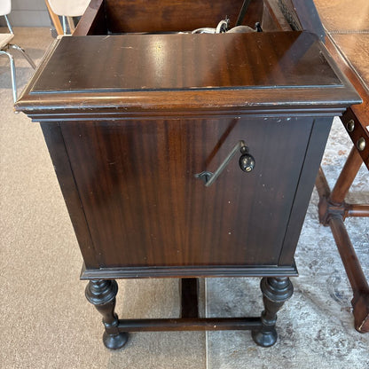 Antique Victor Victrola "Granada" Flat-top Console Phonograph (AS IS) UNIQUE FINDS