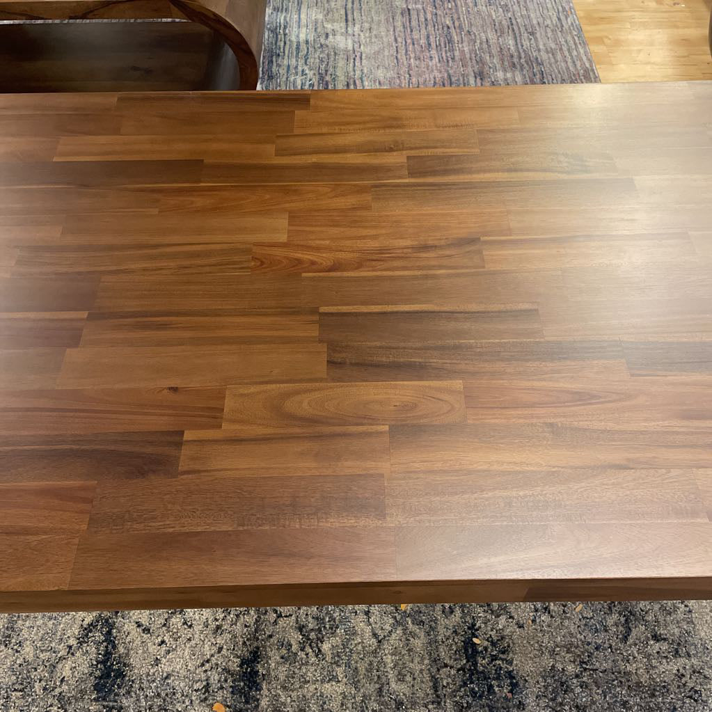 Staggered Plank Walnut Dining Table C DINING TABLES
