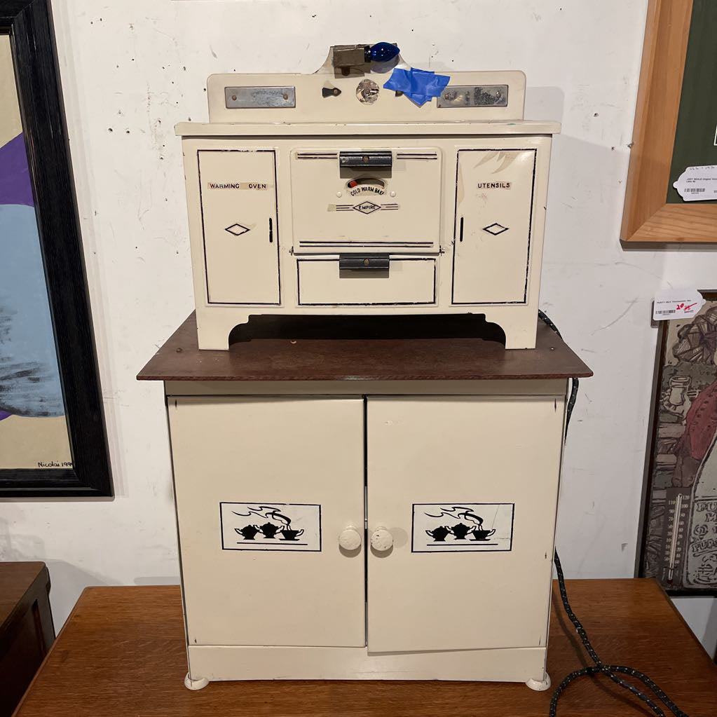 Play Oven with Cabinet and Assorted Play Pots & Pans