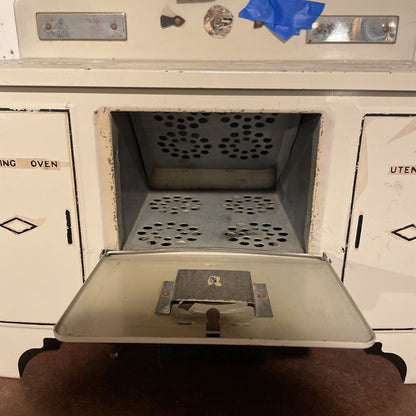 Play Oven with Cabinet and Assorted Play Pots & Pans