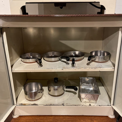 Play Oven with Cabinet and Assorted Play Pots & Pans