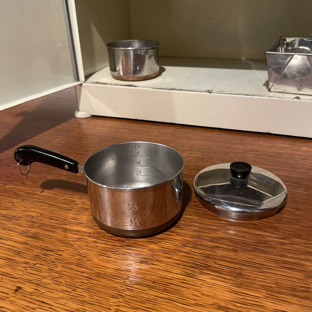 Play Oven with Cabinet and Assorted Play Pots & Pans