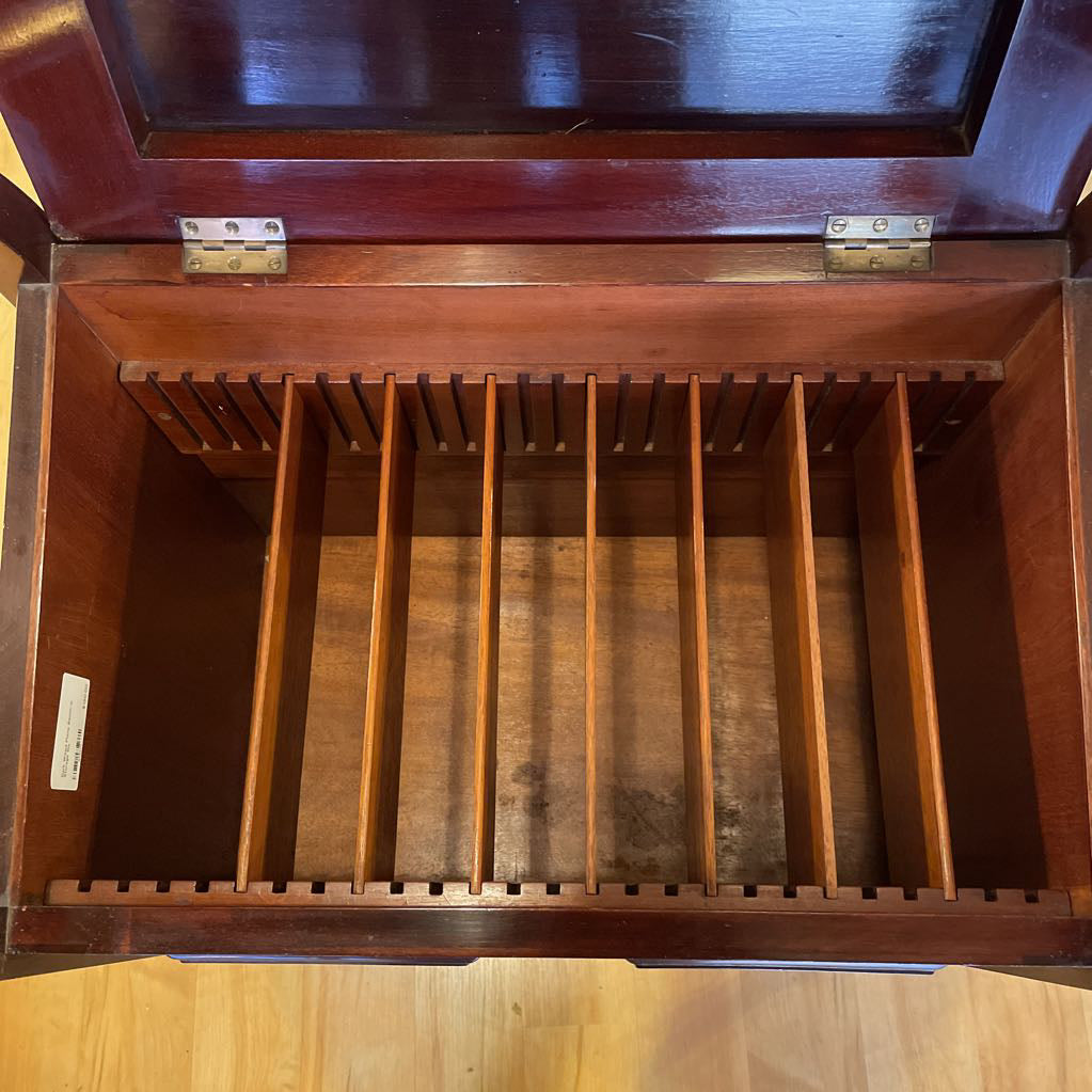 Dark Wood Piano Bench w Storage