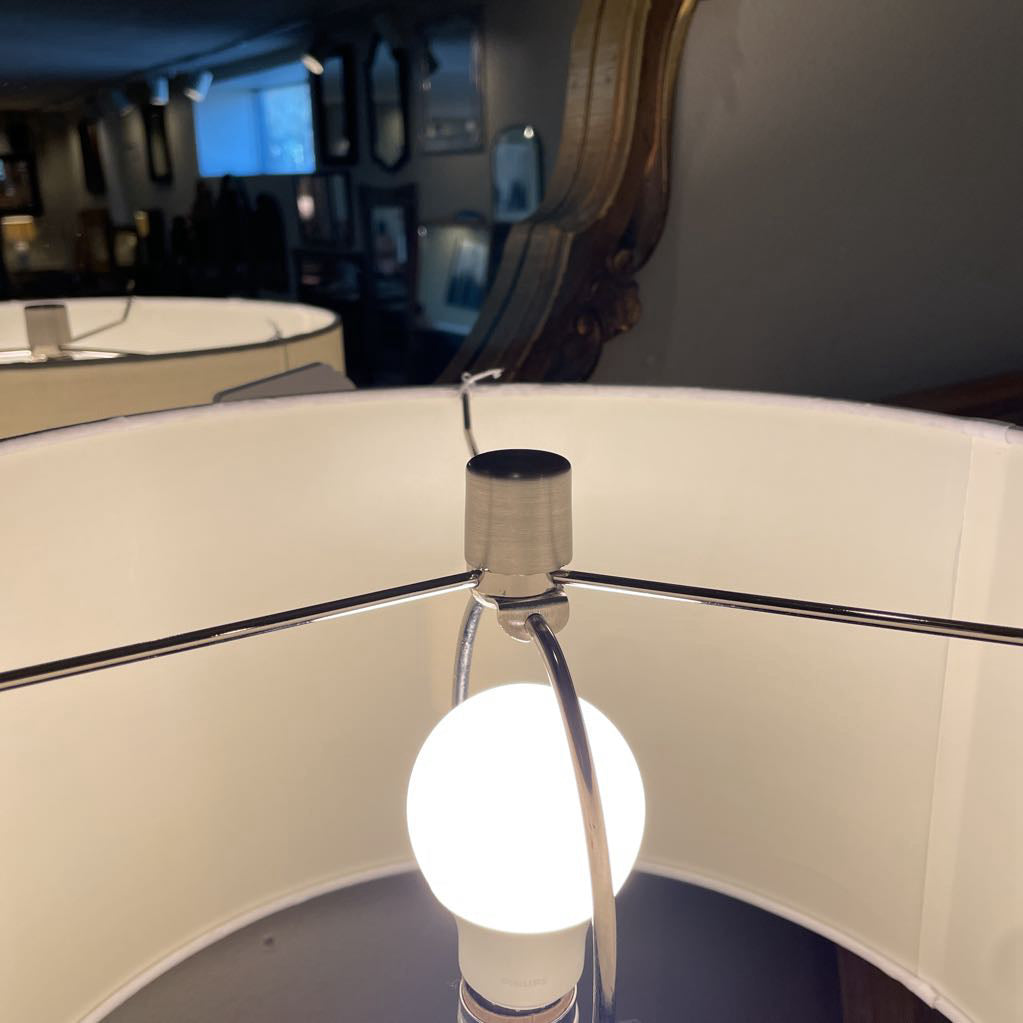 Metal Tri Leg Table Lamp LAMPS