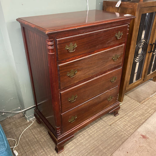 Traditional Four Drawer Chest (AS IS) C HIGHBOYS
