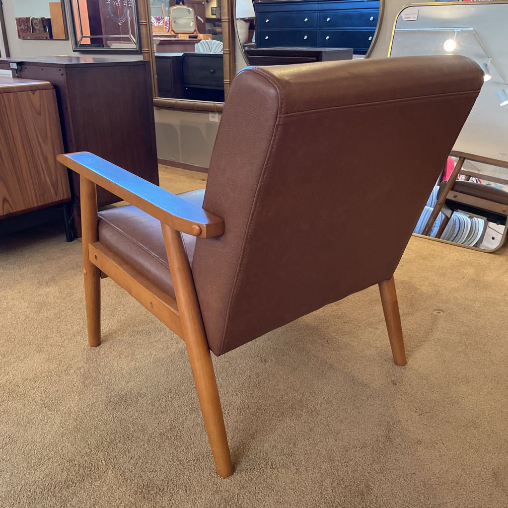 Brown Faux Leather Wooden Frame Accent Chair U ACCENT CHAIRS