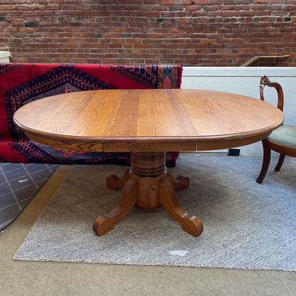 Oak Round Expanding Dining Table with 5 Spindle Back Dining Chairs SET