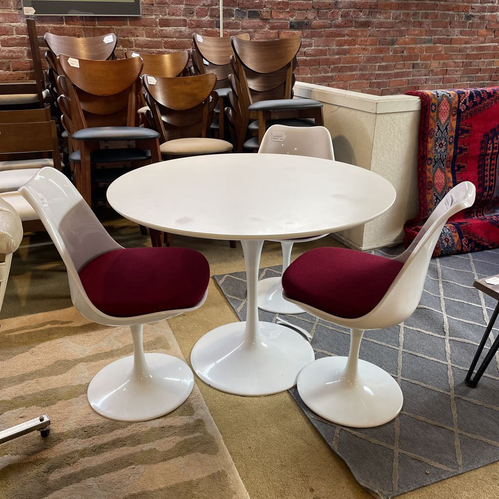 Rove ConceptsSaarinen Stye White Tulip Table and # Swivel Maroon Charis SET