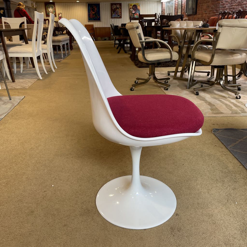Rove ConceptsSaarinen Stye White Tulip Table and # Swivel Maroon Charis SET