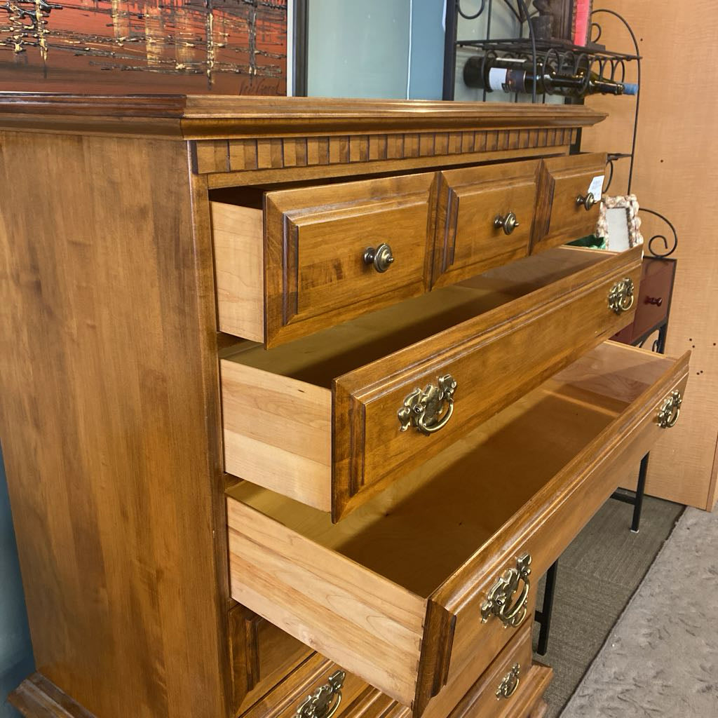 SPRAGUE & CARLTON Traditional Style Highboy