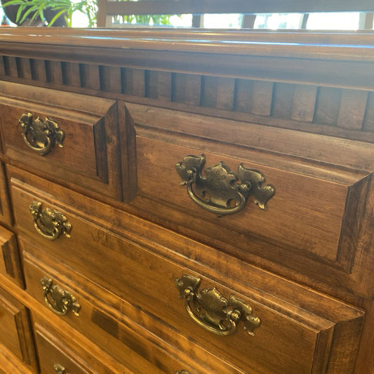 SPRAGUE & CARLTON Traditional Style Lowboy C LOWBOYS