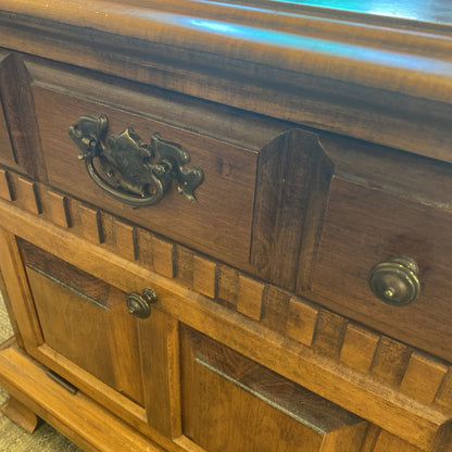 SPRAGUE & CARLTON Traditional Style Nightstand (AS IS)