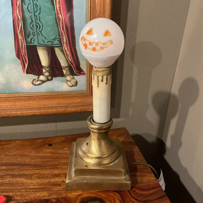 Single Candlestic Style Light