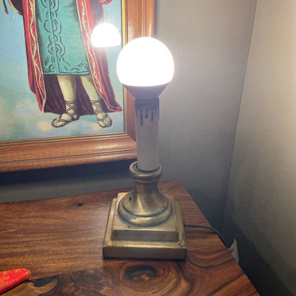Single Candlestic Style Light